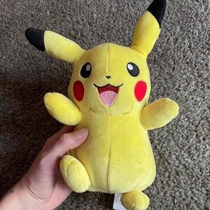 Pokemon Pikachu Plushie